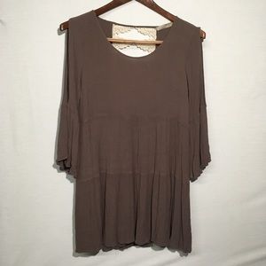 entro tunic/dress bell sleeve cold shoulder Size M